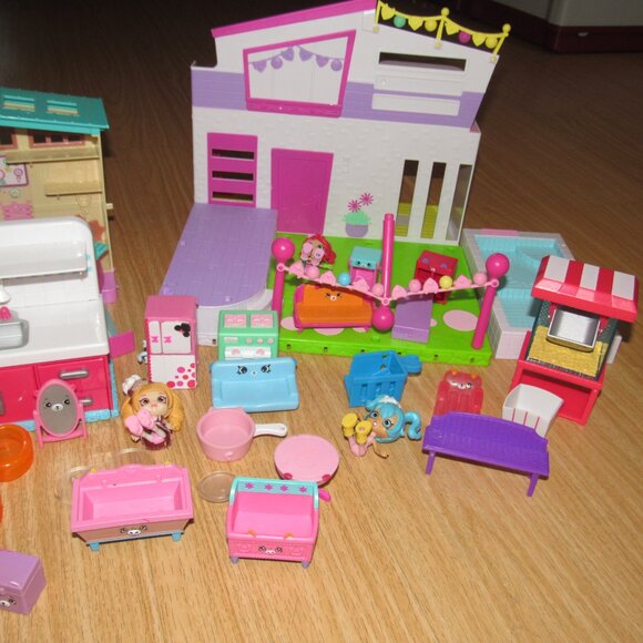 Shopkins Shoppies Happy Places 70+ Pc House Pool Stable Food Truck Dolls - Picture 3 of 12